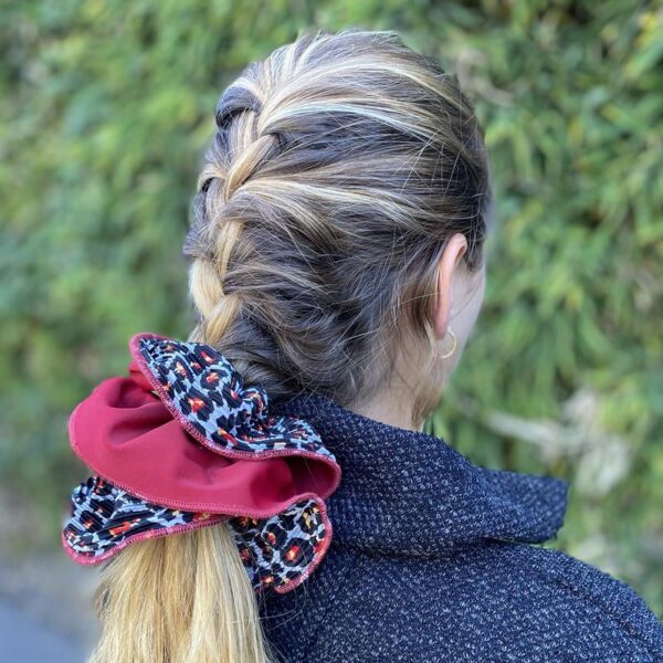 Scrunchie Tulipan Animal Rojo Maria Paskaro - Imagen 3