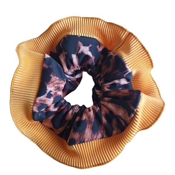 Scrunchie Begonia XL Animal Mostaza Plisado Maria Paskaro