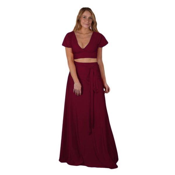 Conjunto Roma Cherry Lycra Falda Lazo Maria Paskaro