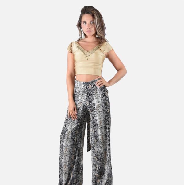 Peto Lima Dorado Lycra Dupont Manga Vuelo Bordado Maria Paskaro - Imagen 2