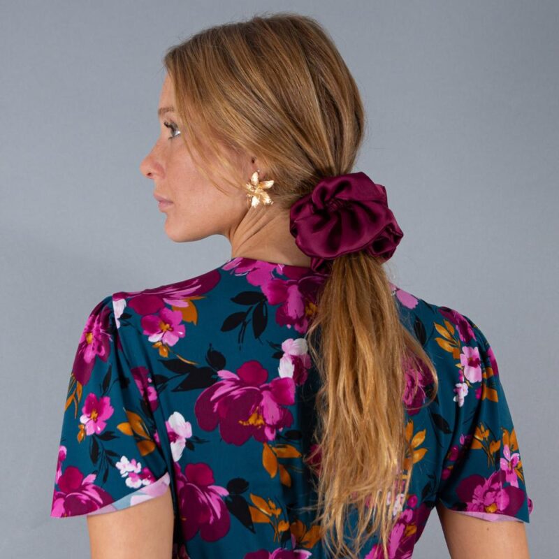 Scrunchie Camelia Cherry Seda Maria Paskaro
