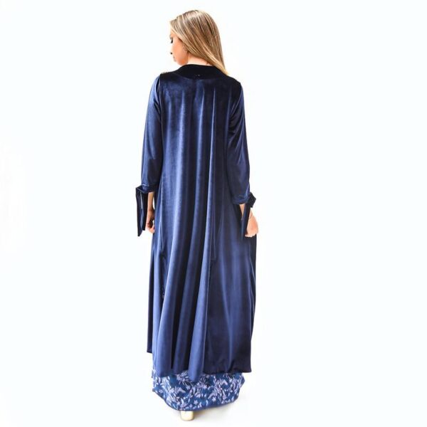 Tapado Kimono Largo Verona Azul Marino Terciopelo Bordado Maria Paskaro - Imagen 3