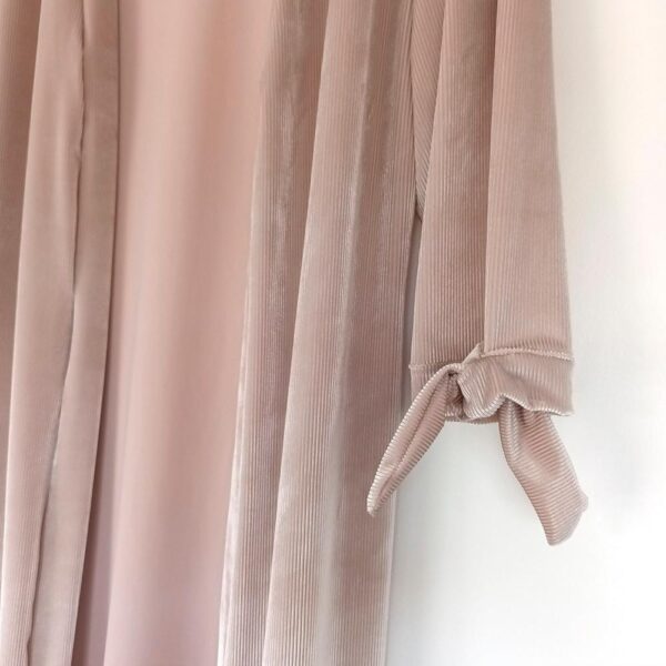 Tapado Kimono Largo Verona Crudo Terciopelo Lineas Maria Paskaro - Imagen 2