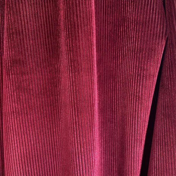 Tapado Kimono Largo Verona Burdeo Terciopelo Lineas Maria Paskaro - Imagen 3