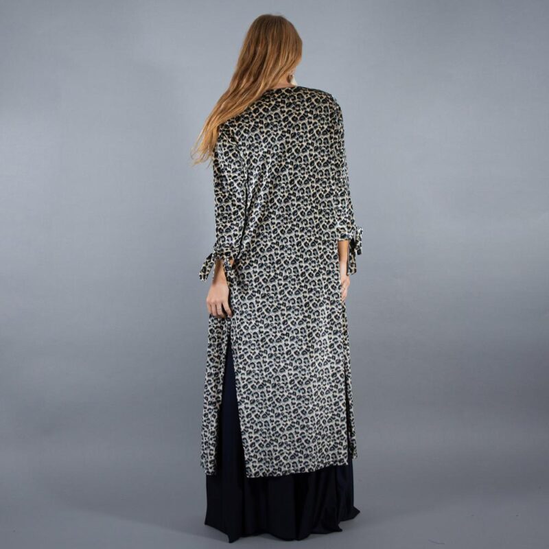 Tapado Kimono Largo Verona Animal Gris Terciopelo Maria Paskaro