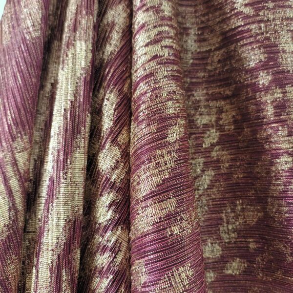 Tapado Kimono Largo Verona Animal Lila Plisado Transparente Maria Paskaro - Imagen 4
