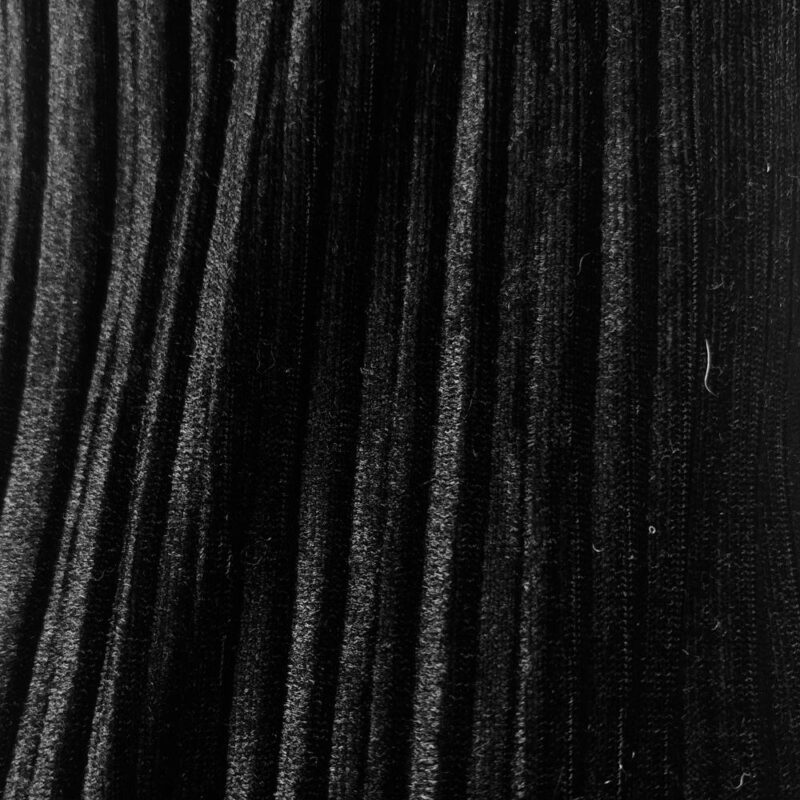 Tapado Kimono Largo Verona Negro Lineas Terciopelo Maria Paskaro