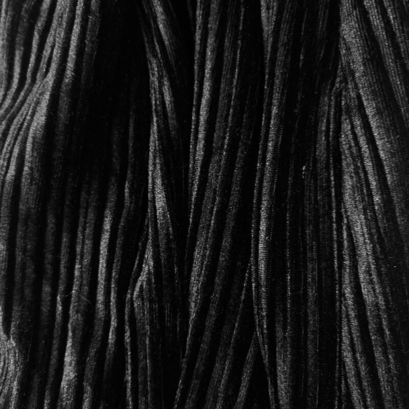 Tapado Kimono Largo Verona Negro Lineas Terciopelo Maria Paskaro