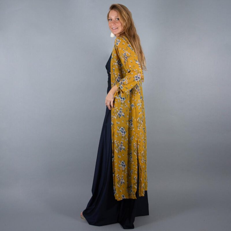 Tapado Kimono Largo Verona Mostaza Flores Maria Paskaro