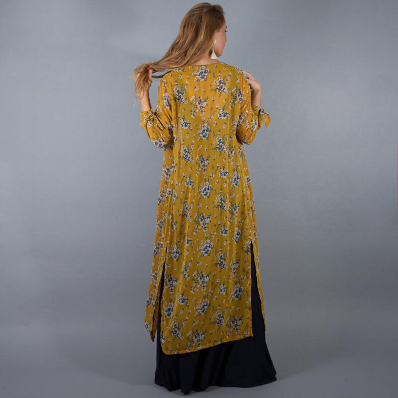 Tapado Kimono Largo Verona Mostaza Flores Maria Paskaro