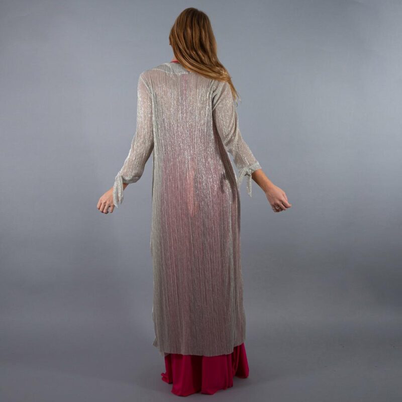 Tapado Kimono Largo Verona Plateado Plisado Transparente Metalizado Maria Paskaro