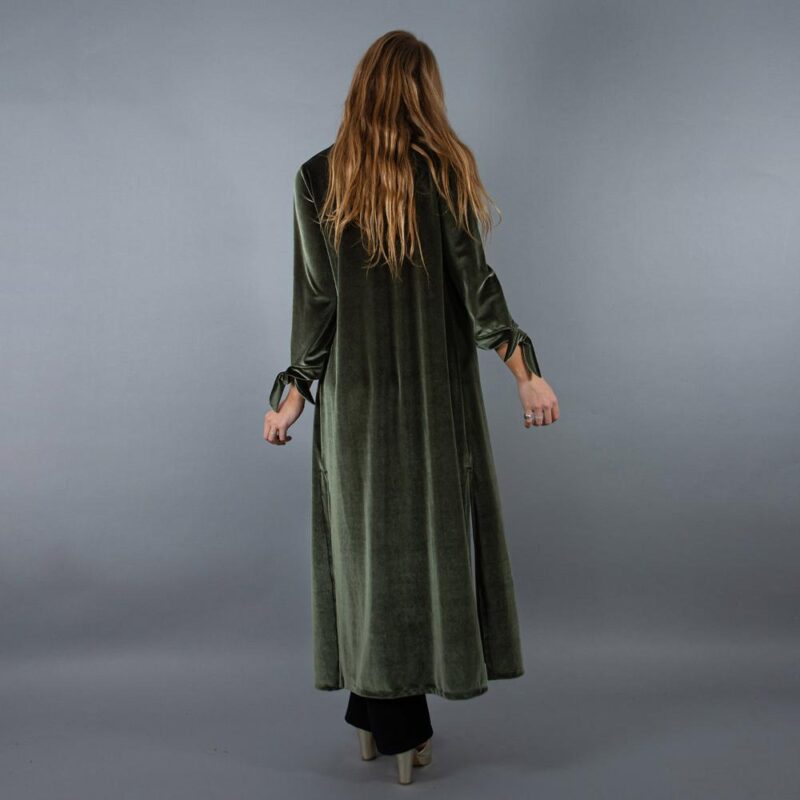 Tapado Kimono Largo Verde Terciopelo Maria Paskaro