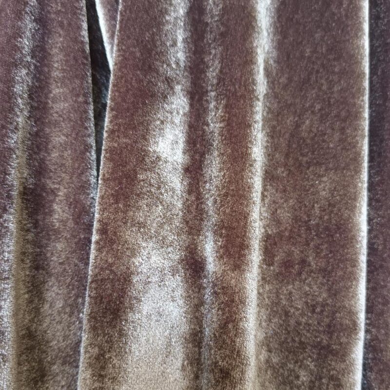 Tapado Kimono Largo Verona Cafe Taupe Terciopelo Maria Paskaro