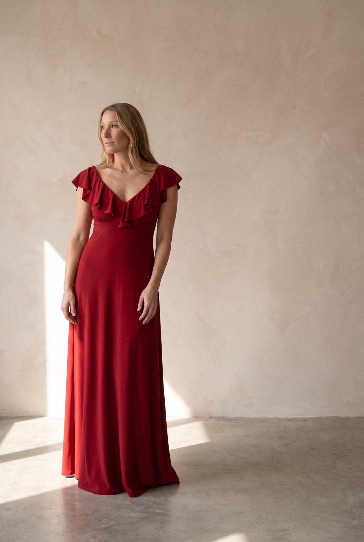 Vestido Largo Marken Rojo Italiano Lycra Vuelo Grande — María Paskaró