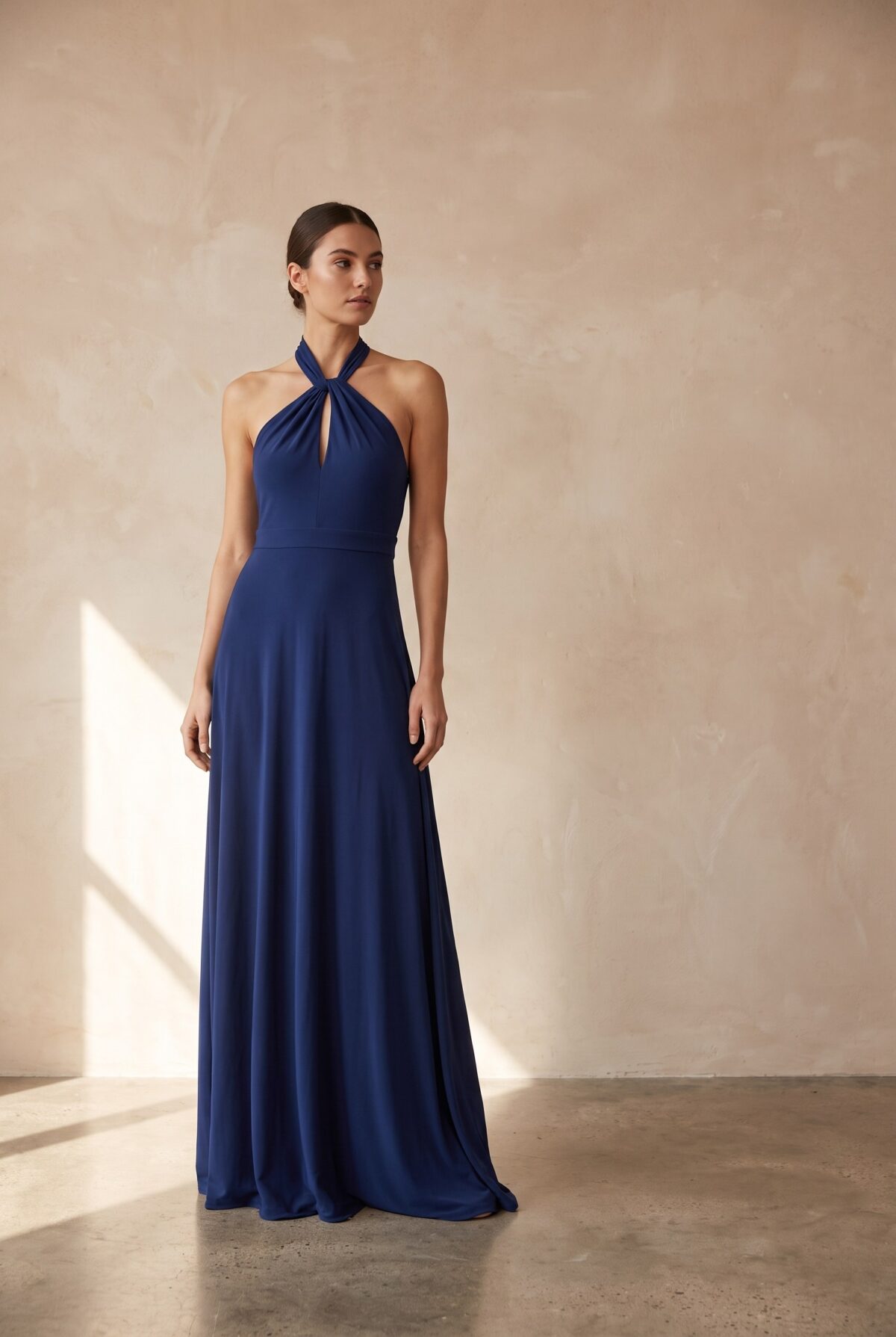 Vestido Largo Oporto Azul Marino Lycra Halter Amarra — María Paskaró